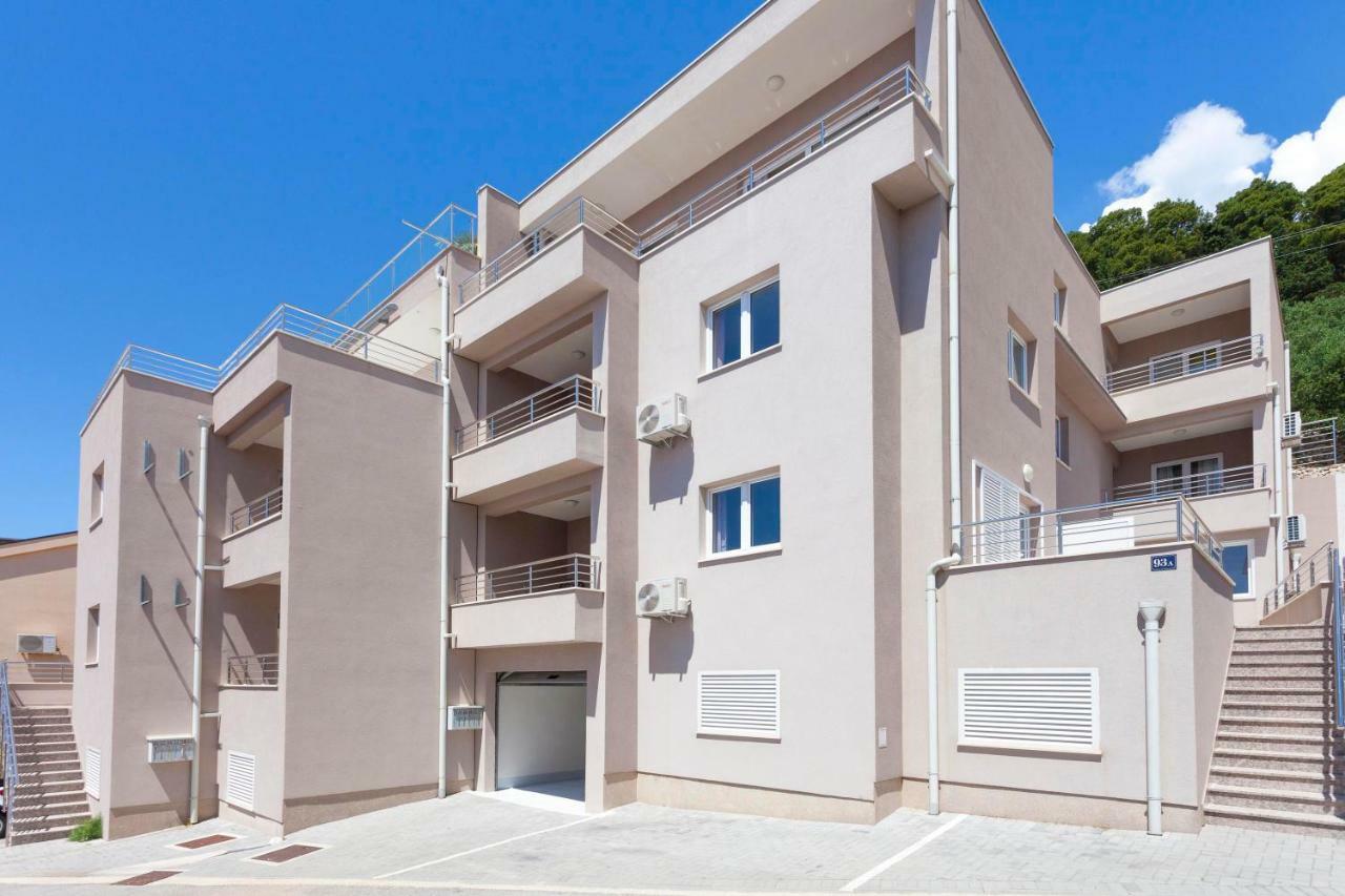 Apartments Dora มาคาร์สกา ภายนอก รูปภาพ