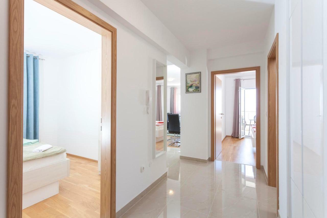 Apartments Dora มาคาร์สกา ภายนอก รูปภาพ