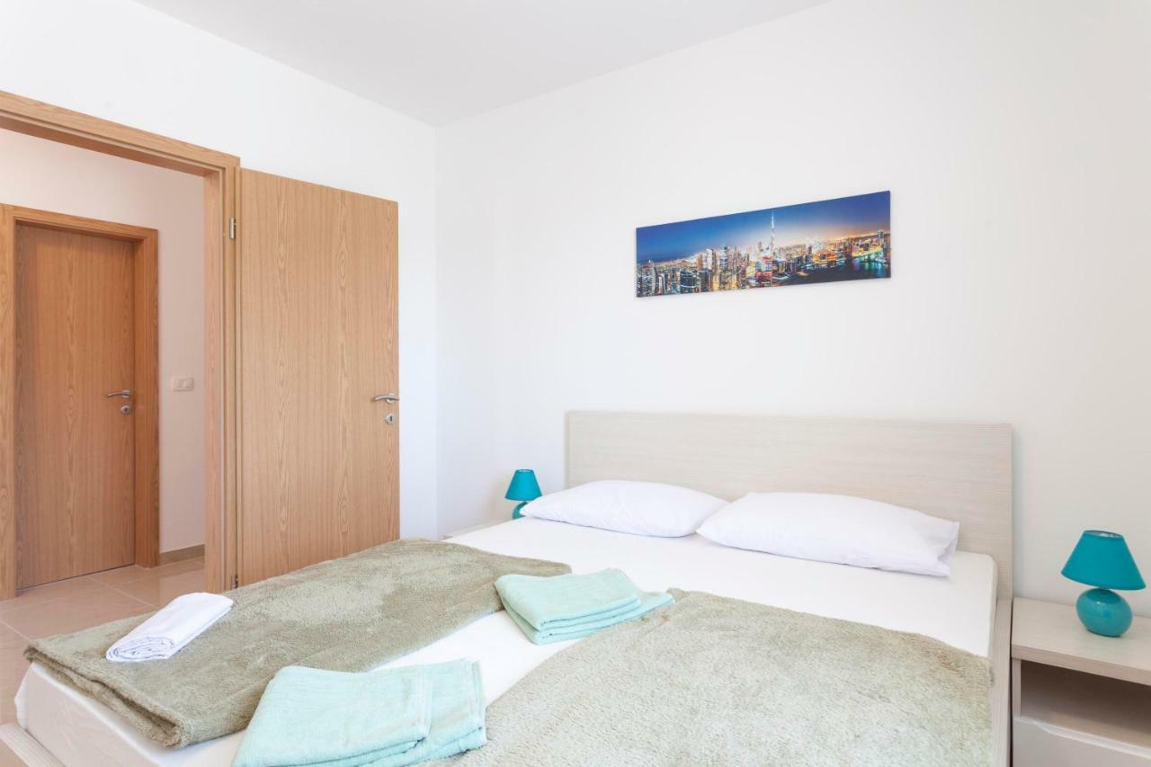 Apartments Dora มาคาร์สกา ภายนอก รูปภาพ